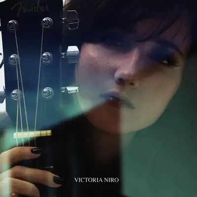Обкладинка: Віра — Victoria Niro