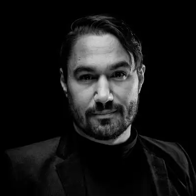 Обкладинка: Твою любов невернеш — Gabriel Konovarro