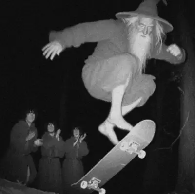 Обкладинка: wlkin on th night — DudePlaya