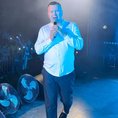 Обкладинка: В душі війна — SAVCHYN