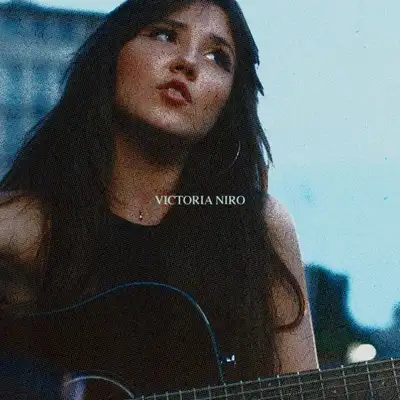 Обкладинка: Молодий Юначе — Victoria Niro