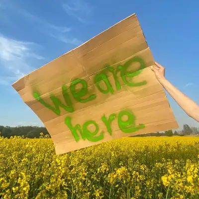 Обкладинка: we are here — Entely
