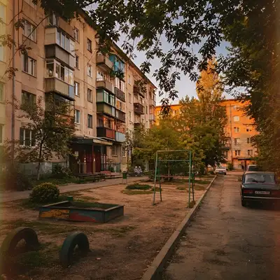 Обкладинка: Вернусь во двор — Alex Felicis