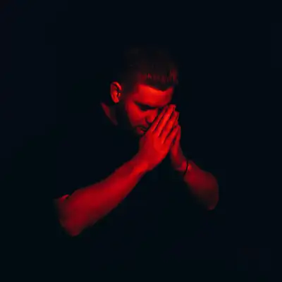 Обкладинка: AVGAN — MOTYLOK